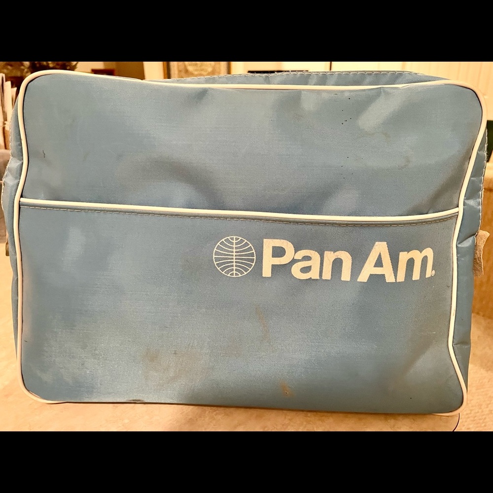 Vintage Pan Am bag